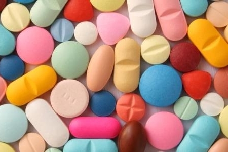 разноцветные таблетки